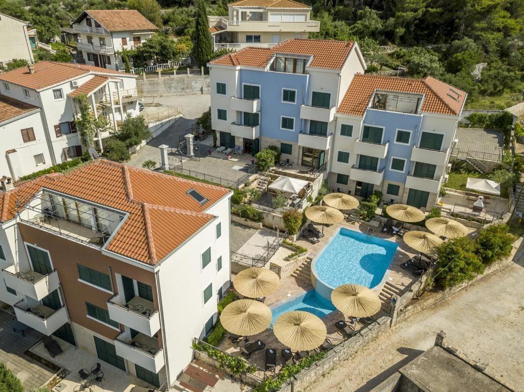 Apartment Carica สลาทิเน ภายนอก รูปภาพ