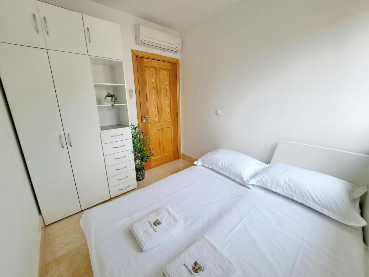 Apartment Carica สลาทิเน ภายนอก รูปภาพ